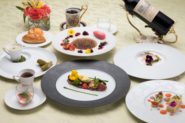2018年7月1日　新レストラン〜Aoyama　Dining　THE　LOOP〜が誕生いたします！